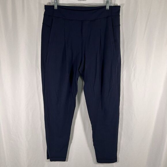 Lululemon Pants Women's 34 Navy Blue Pull On Stretchy Pockets Pleated - Picture 1 of 11